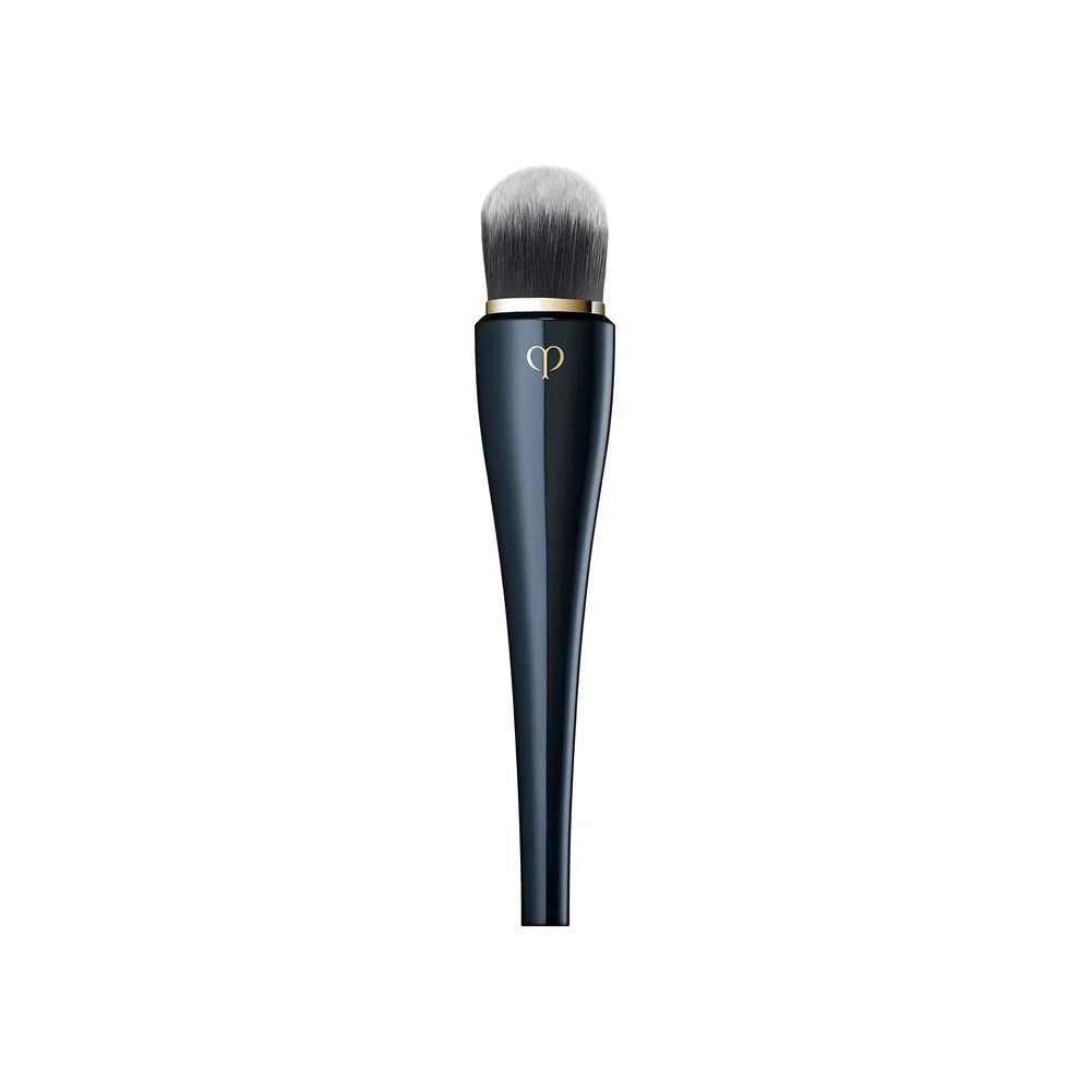 Cle de Peau Beaute Light Coverage Foundation Brush