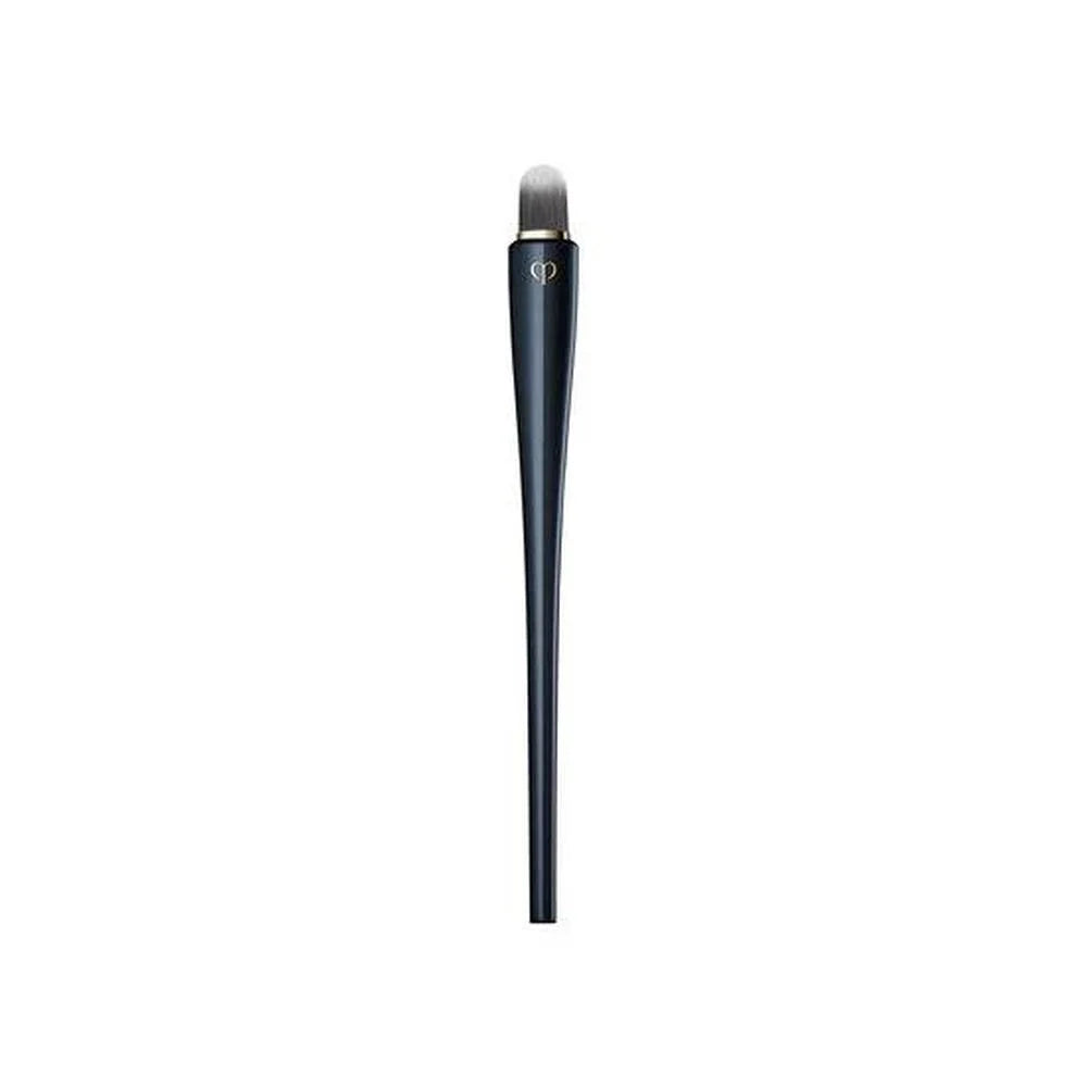Cle de Peau Beaute High Coverage Foundation Brush