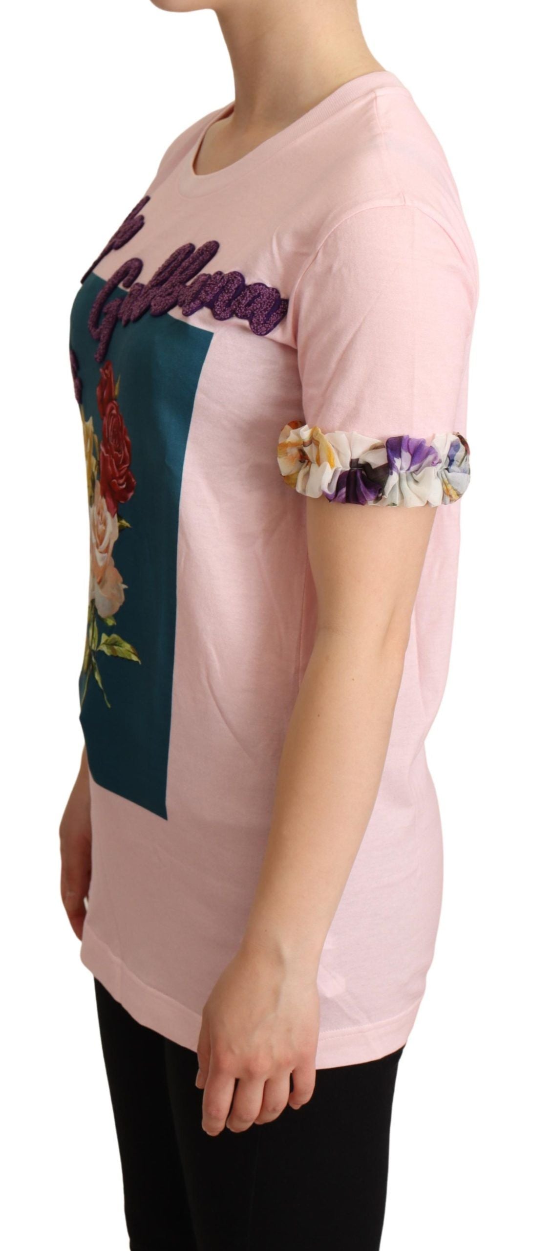 Pink cotton floral roses crewneck T-shirt by Dolce & Gabbana, featuring a vibrant rose print on soft fabric.
