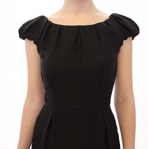 Black silk shortsleeve gown by Dolce & Gabbana, maxi IT dress with elegant drape and sophisticated style.
