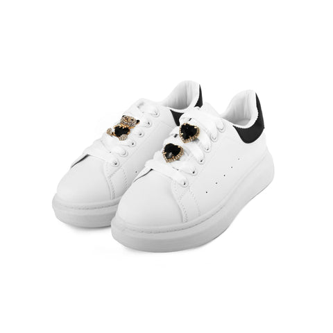 Fashion Attitude FAG_8129_WHITE_BLACK by Jag Couture London - New York, close-up of the stylish white and black fashion accessory.