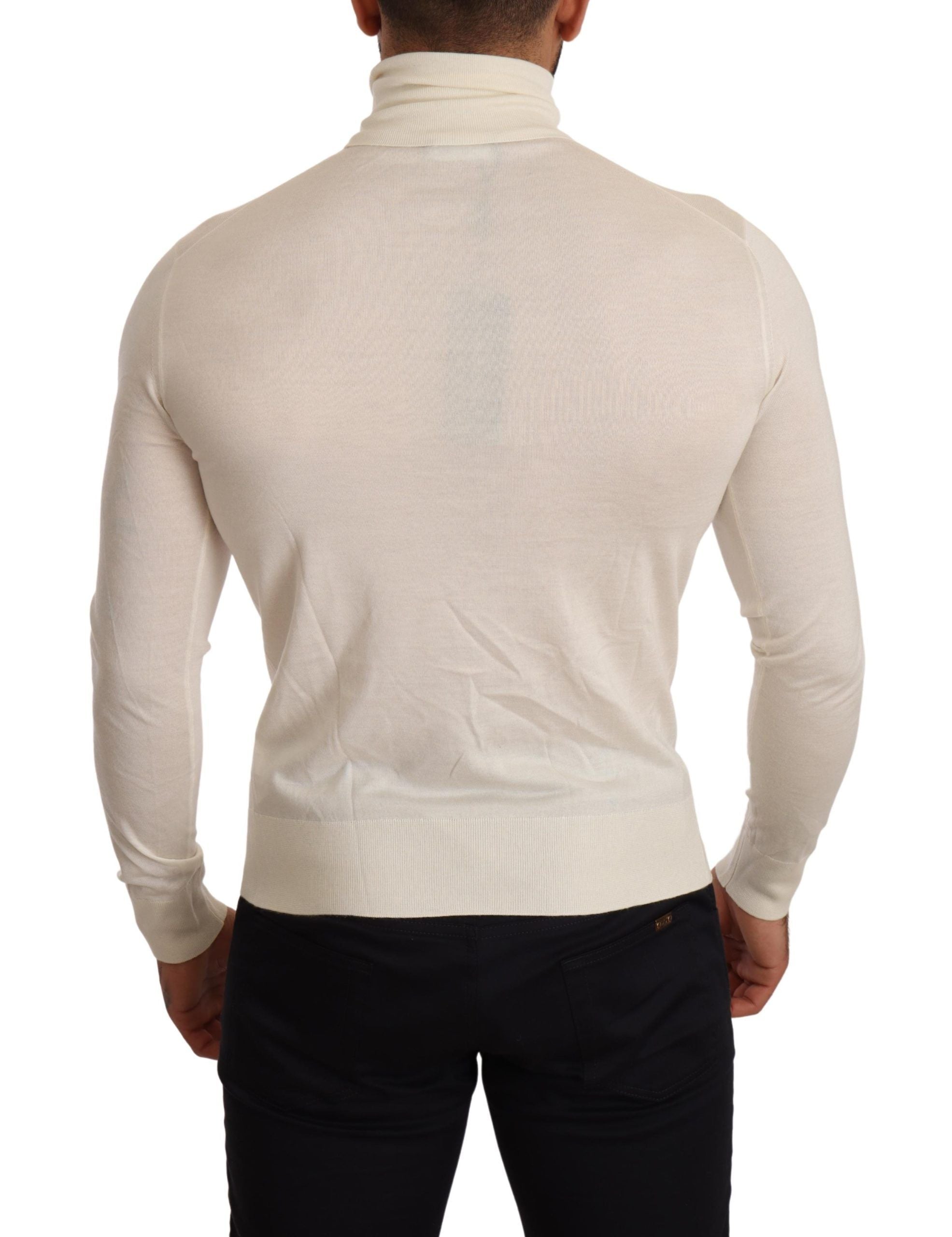 Cream Dolce & Gabbana cashmere turtleneck pullover sweater displayed on a mannequin, showcasing soft, luxurious knit fabric.