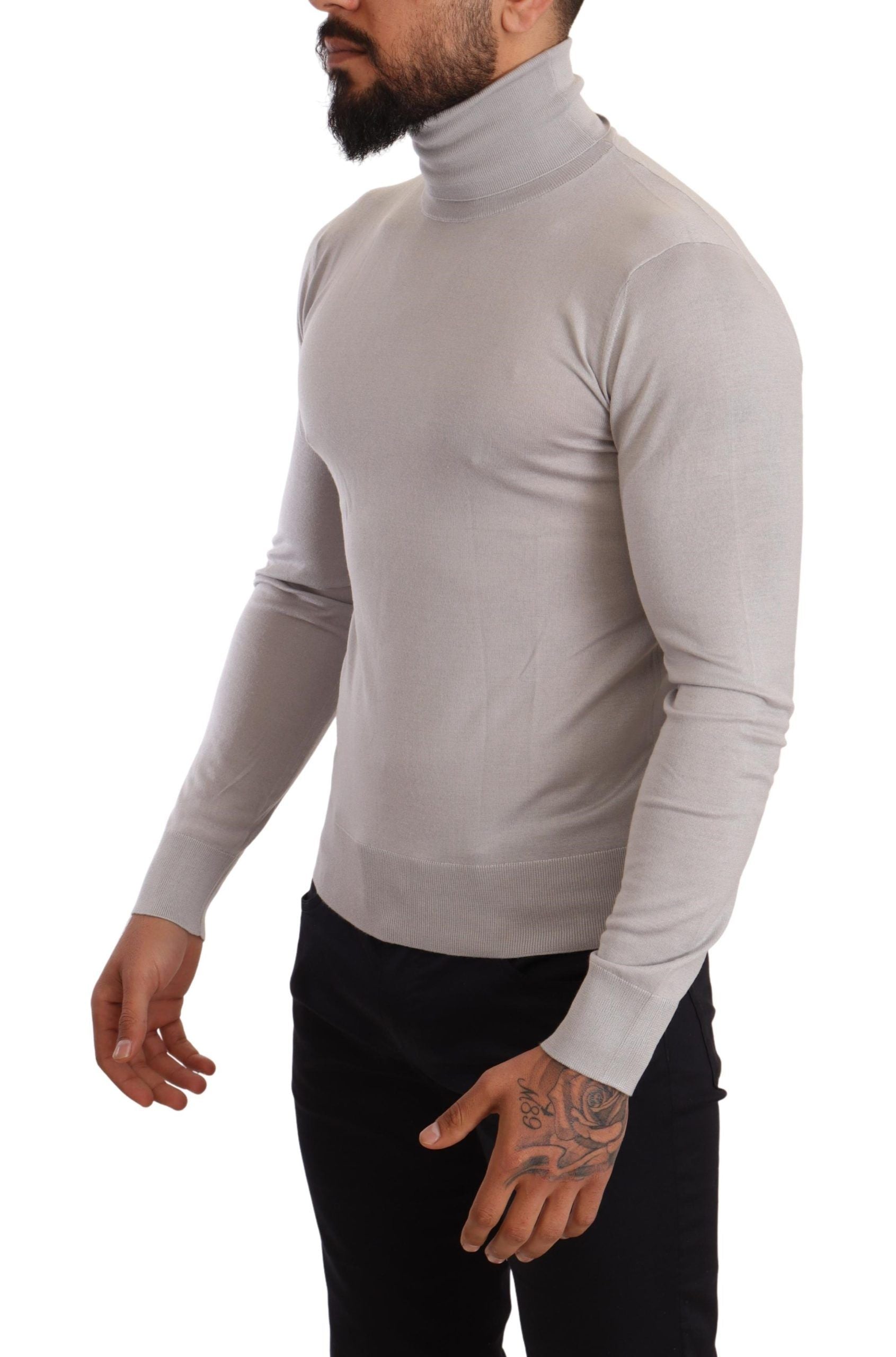 Gray cashmere turtleneck pullover sweater by Dolce & Gabbana, soft knit fabric with a classic fit and ribbed collar.