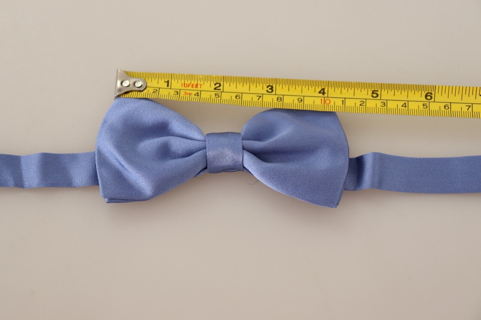 Purple 100% silk adjustable neck bow tie by Dolce & Gabbana, featuring a classic papillon style with a sleek finish.