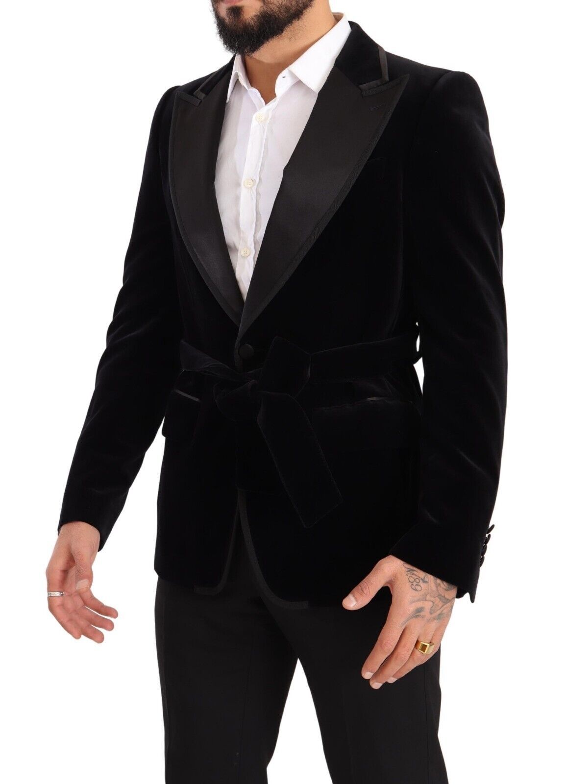 Black velvet Dolce & Gabbana single-breasted blazer with one button, tailored fit, and classic lapel for elegant style.