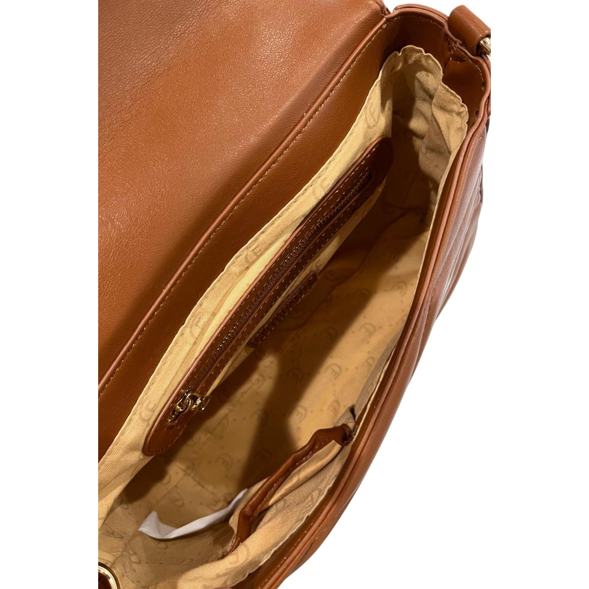 Cristinaeffe CF24FW025_CUOIO designer handbag by Jag Couture London - New York, featuring a sleek leather finish and elegant design.