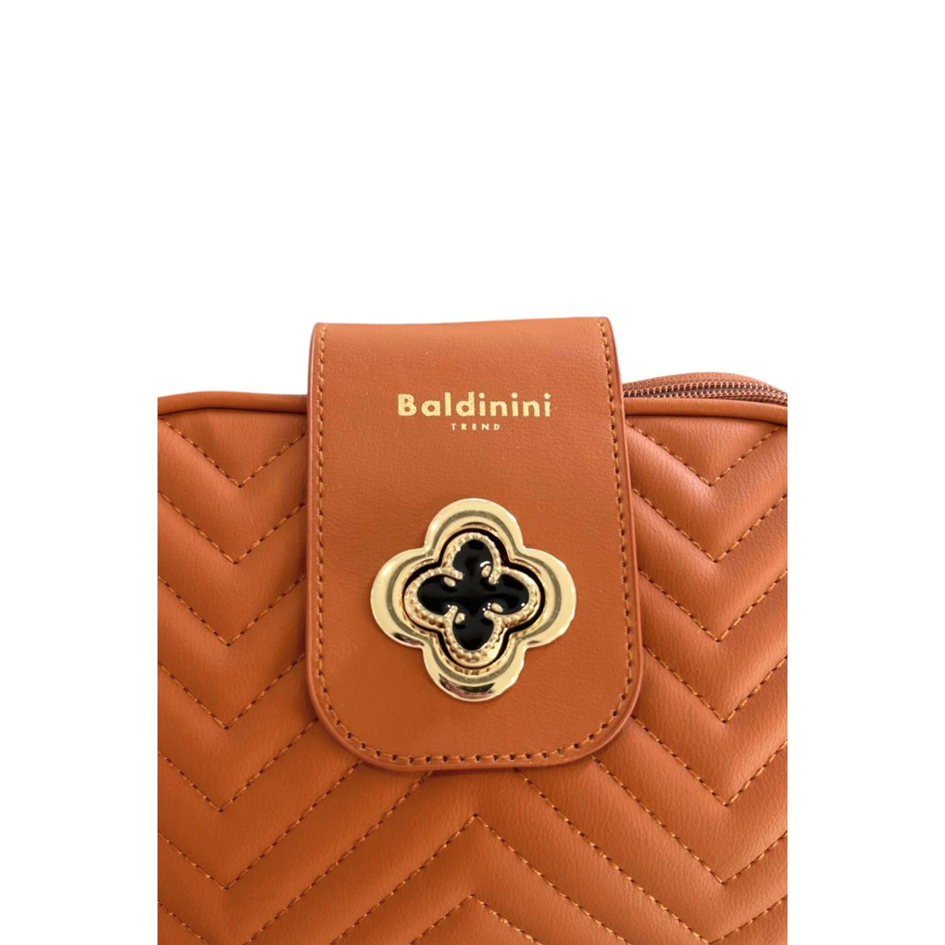 Leather Baldinini Trend L24BAS1 Siena in buff calfskin with detailed stitching and sleek design, showcasing high-quality craftsmanship.