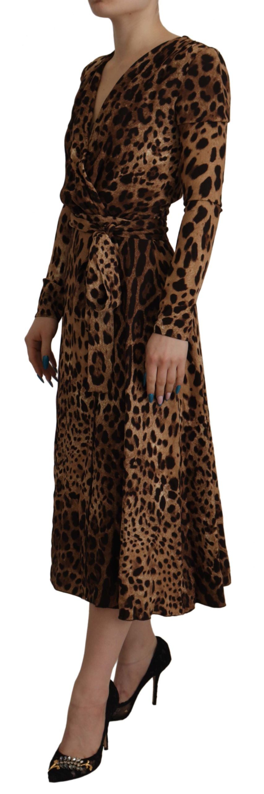 Brown leopard print Dolce & Gabbana wrap A-line maxi dress made of viscose, featuring a flowing silhouette and stylish design.