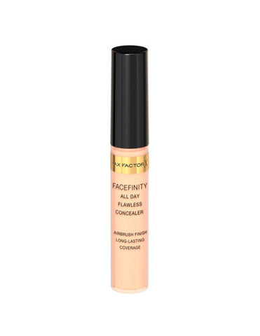 Max Factor Facefinity All Day Flawless foundation in 7.8ml, shown in a sleek compact with shade 20, on a neutral background.