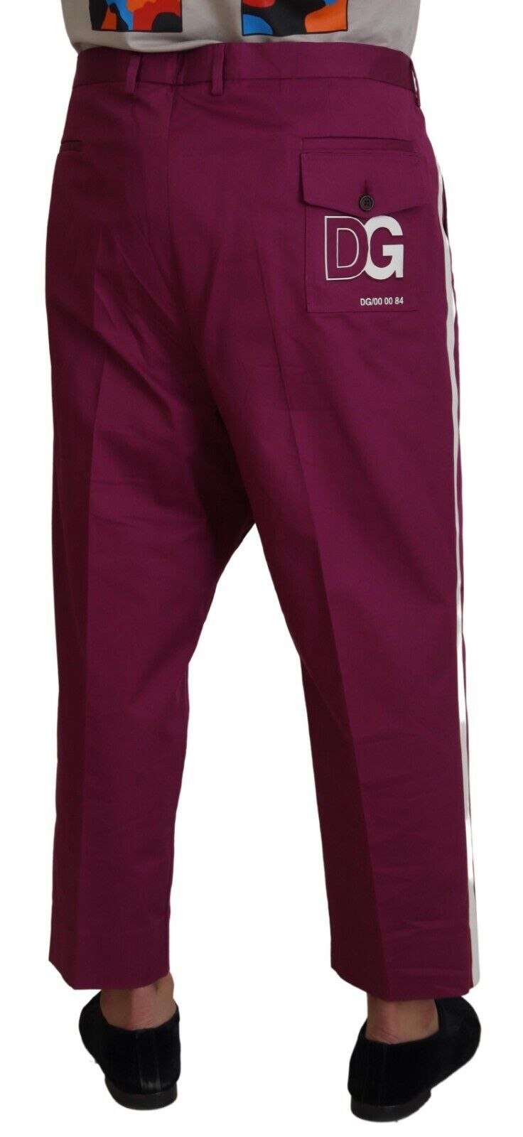 Magenta cotton Dolce & Gabbana logo pocket trouser pants with side pockets and tailored fit, stylish and comfortable for everyday wear.