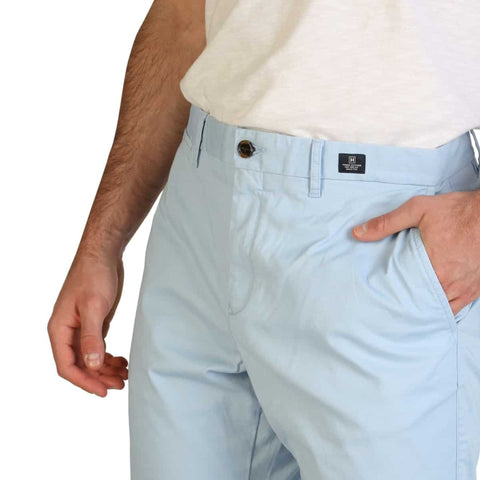 Tommy Hilfiger XM0XM01261_CDN_L32 jeans by Jag Couture London - New York showing front view and classic denim style.