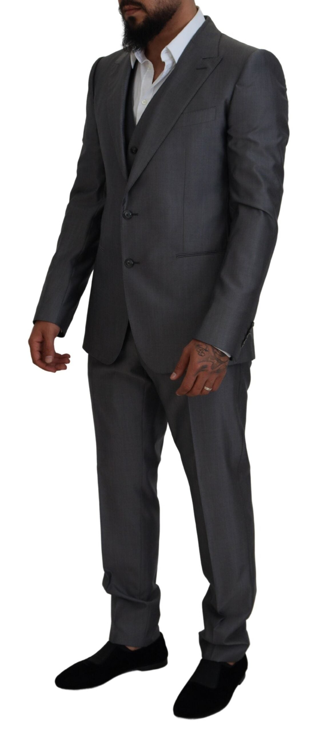 Gray Sicilia 3-piece slim fit suit by Dolce & Gabbana, featuring tailored jacket, vest, and matching trousers.