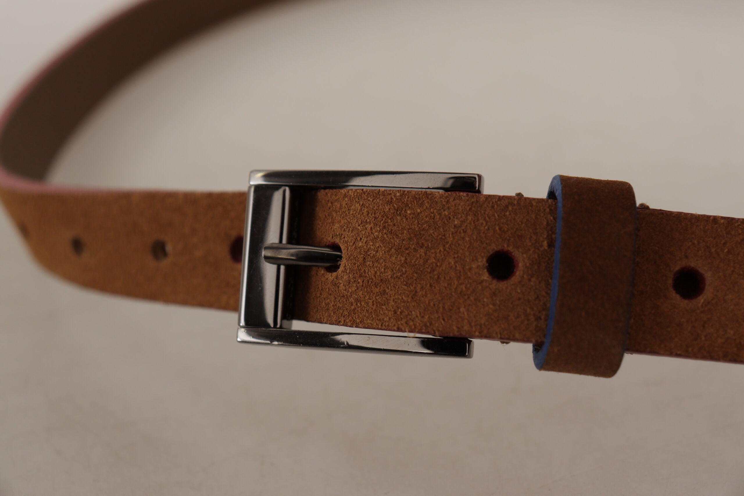 Brown Dolce & Gabbana metal waist belt with engraved logo buckle, featuring a stylish and durable design.