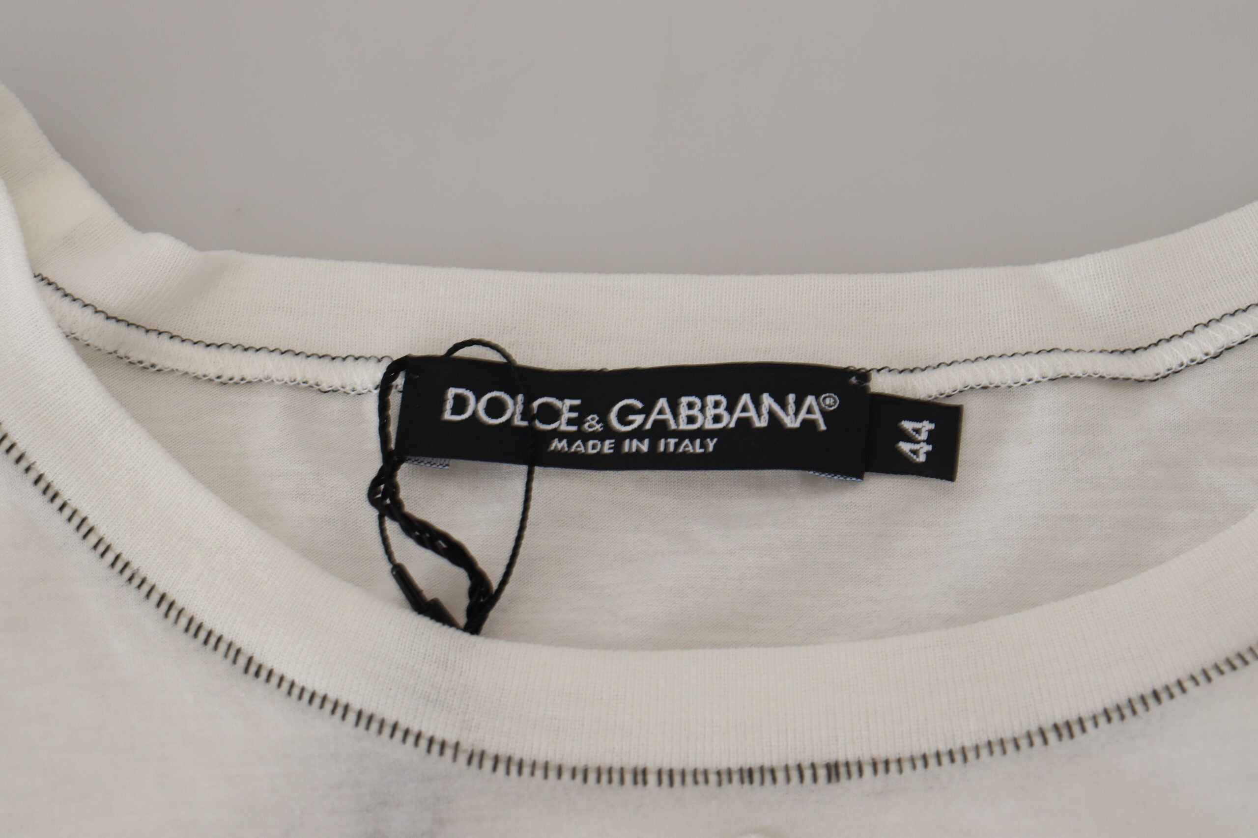White printed short-sleeve men's T-shirt by Dolce & Gabbana with graphic design, crew neck, and casual fit.