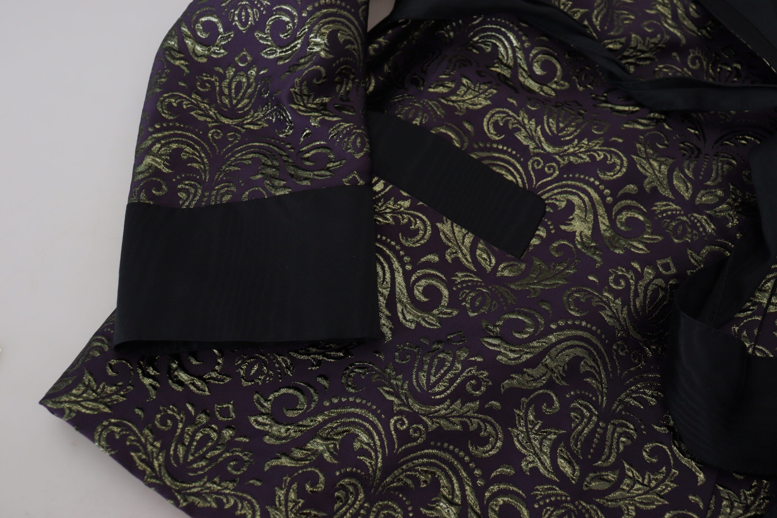 Gold and purple baroque blazer from Dolce & Gabbana, featuring a tailored fit with intricate pattern details.