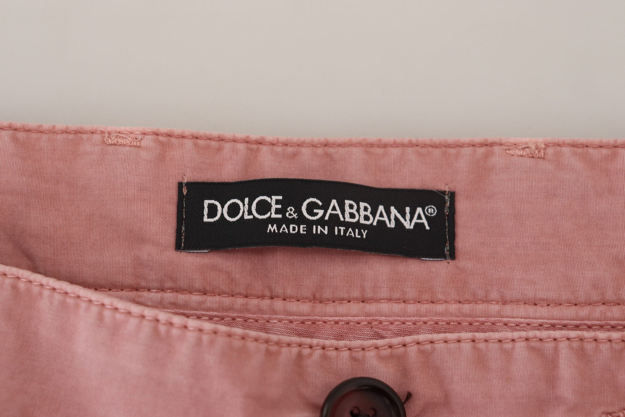 Pink cotton chino men's casual shorts from Dolce & Gabbana, featuring a relaxed fit and classic design.