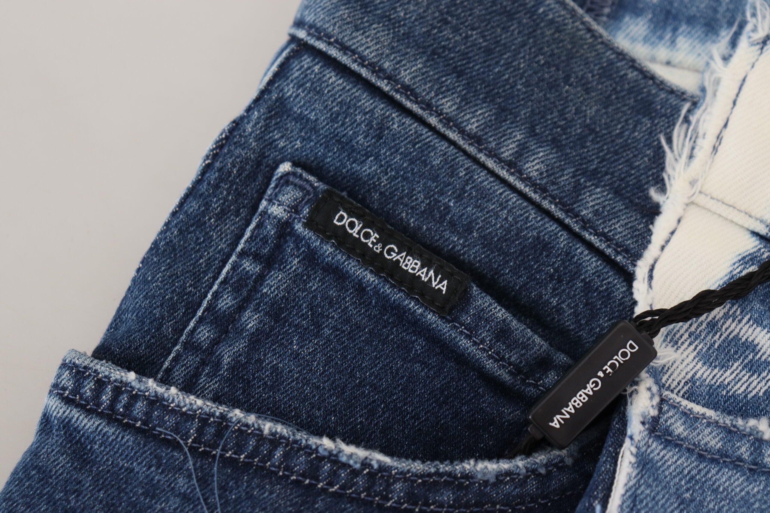 Blue Caesar denim cotton loose fit jeans by Dolce & Gabbana, featuring a relaxed style and classic five-pocket design.