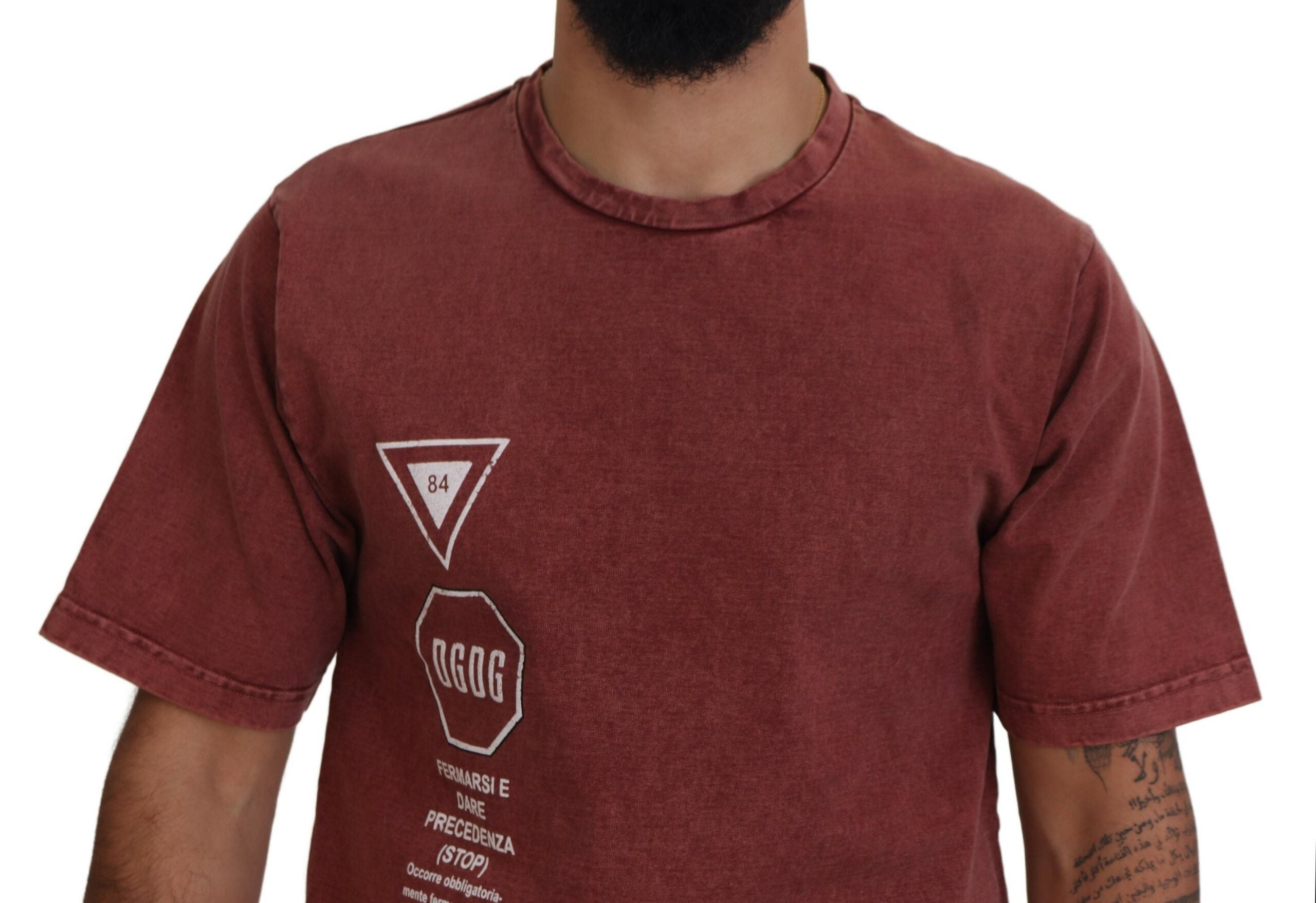 Maroon Dolce & Gabbana round neck short sleeve T-shirt with print, casual style, shown on a plain background.