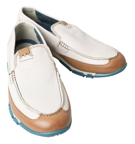 White leather loafers by Dolce & Gabbana featuring classic moccasin style, with smooth finish and slip-on design.