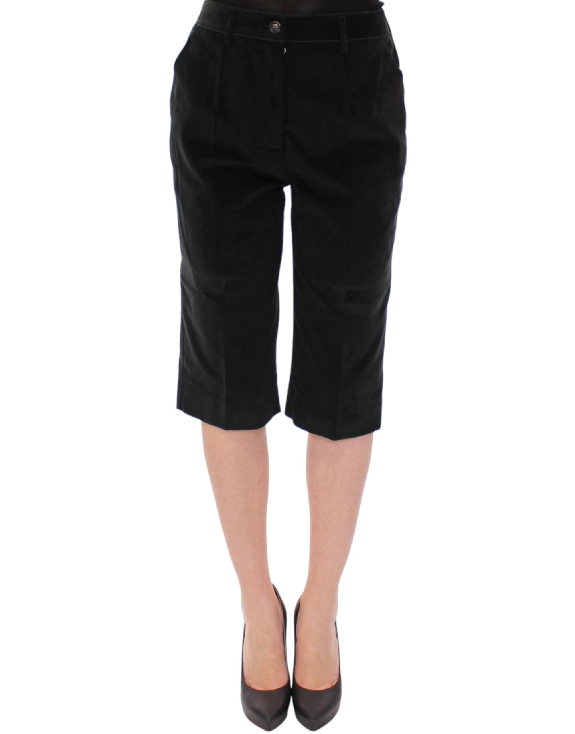 Dark green cotton shorts pants by Dolce & Gabbana, featuring a stylish fit and casual design, shown on a model.