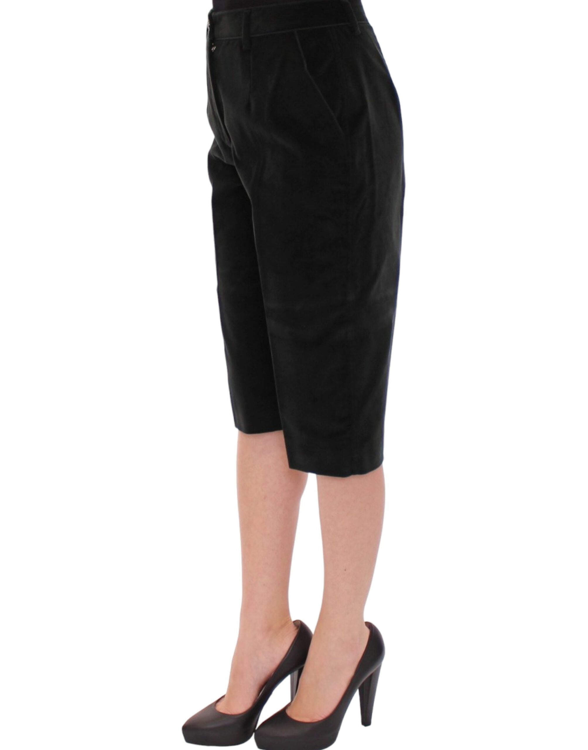 Dark green cotton shorts pants by Dolce & Gabbana, featuring a relaxed fit and stylish design, shown on a model.