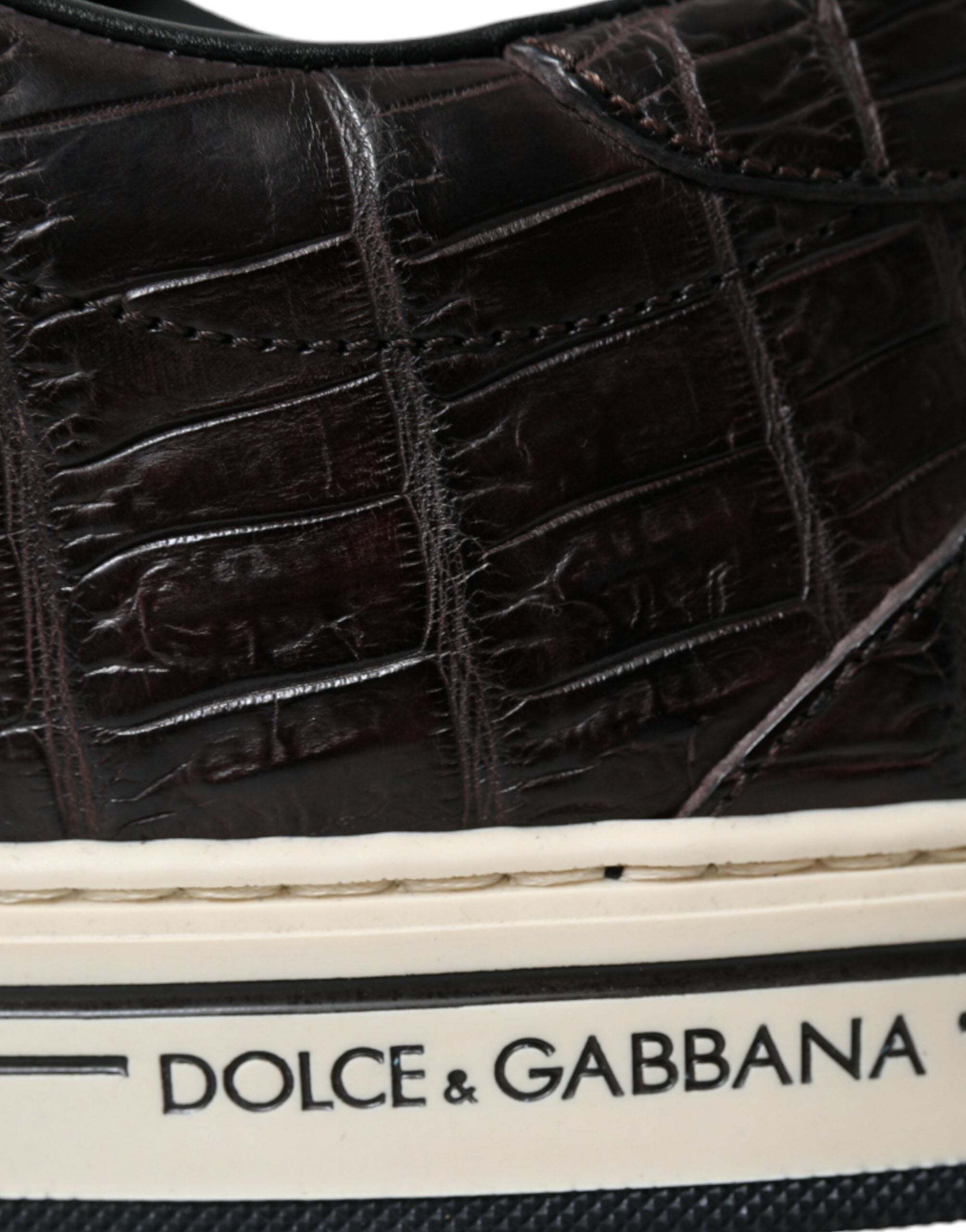 Brown croc exotic leather men’s casual sneakers by Dolce & Gabbana, featuring textured leather and stylish design.
