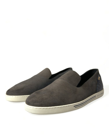 Blue suede Caiman men’s loafers from Dolce & Gabbana featuring slip-on design and elegant detailing.