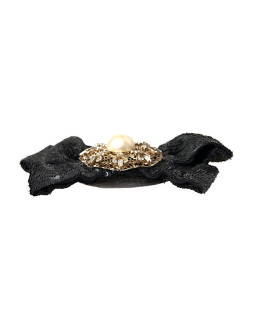 Black sequin pearl handmade brooch hair pin featuring elegant embellishments, perfect for sophisticated hairstyles.