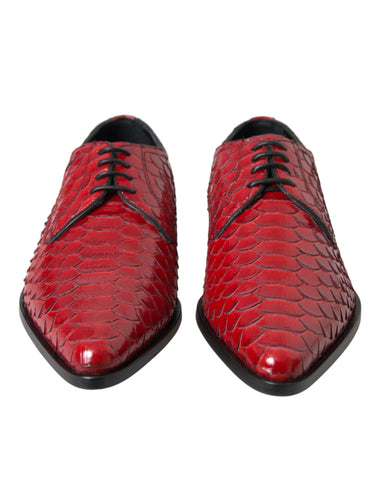 Red textured varnished Derby men's formal shoes by Dolce & Gabbana, showcasing polished leather finish and elegant design.