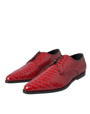 Red textured varnished Derby men's formal shoes by Dolce & Gabbana, featuring polished leather with detailed stitching.