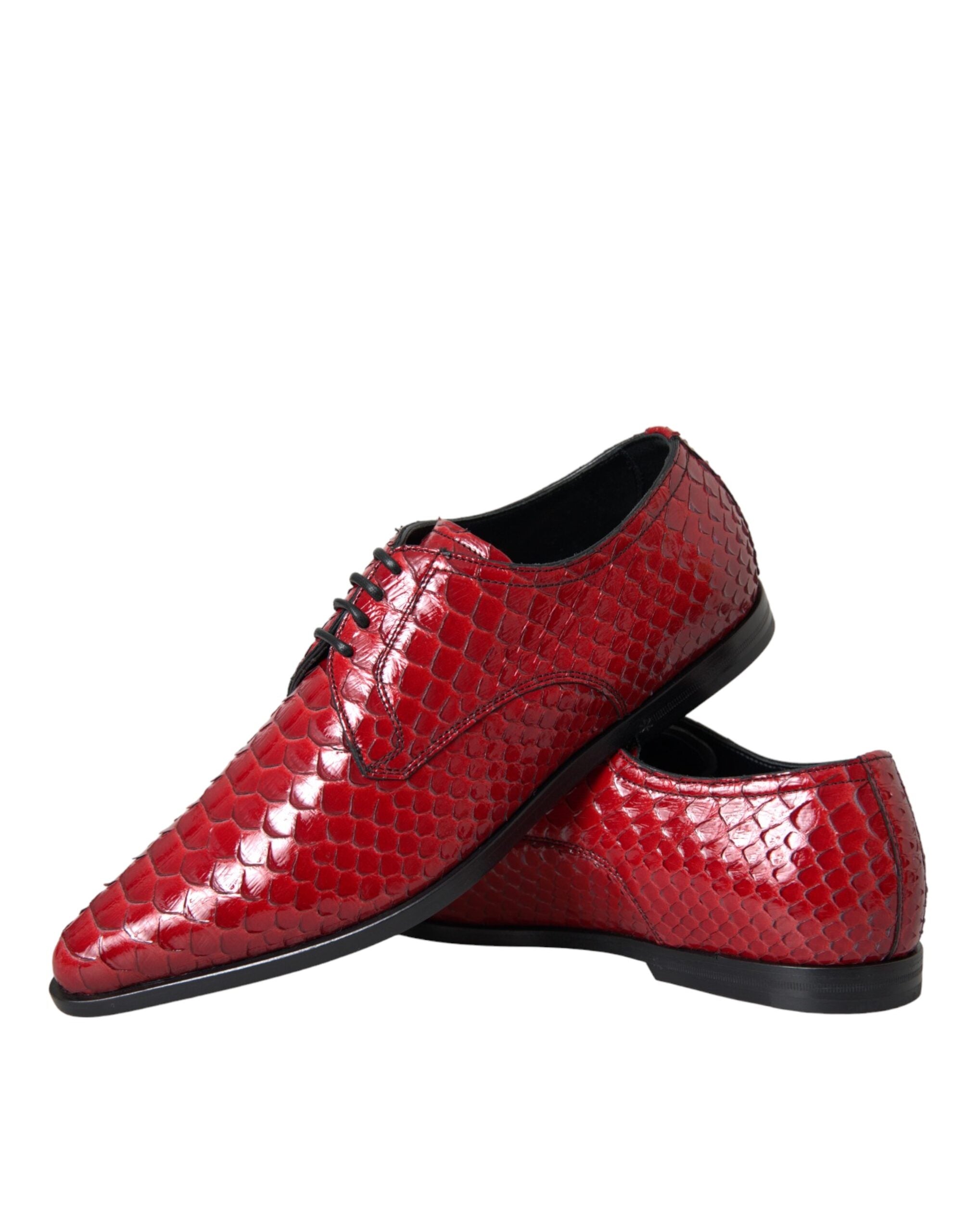 Red textured varnished Derby men's formal shoes by Dolce & Gabbana, showcasing smooth finish and classic design.