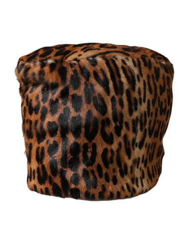 Brown leopard fur women’s bucket hat by Dolce & Gabbana with a stylish, fuzzy animal print design.