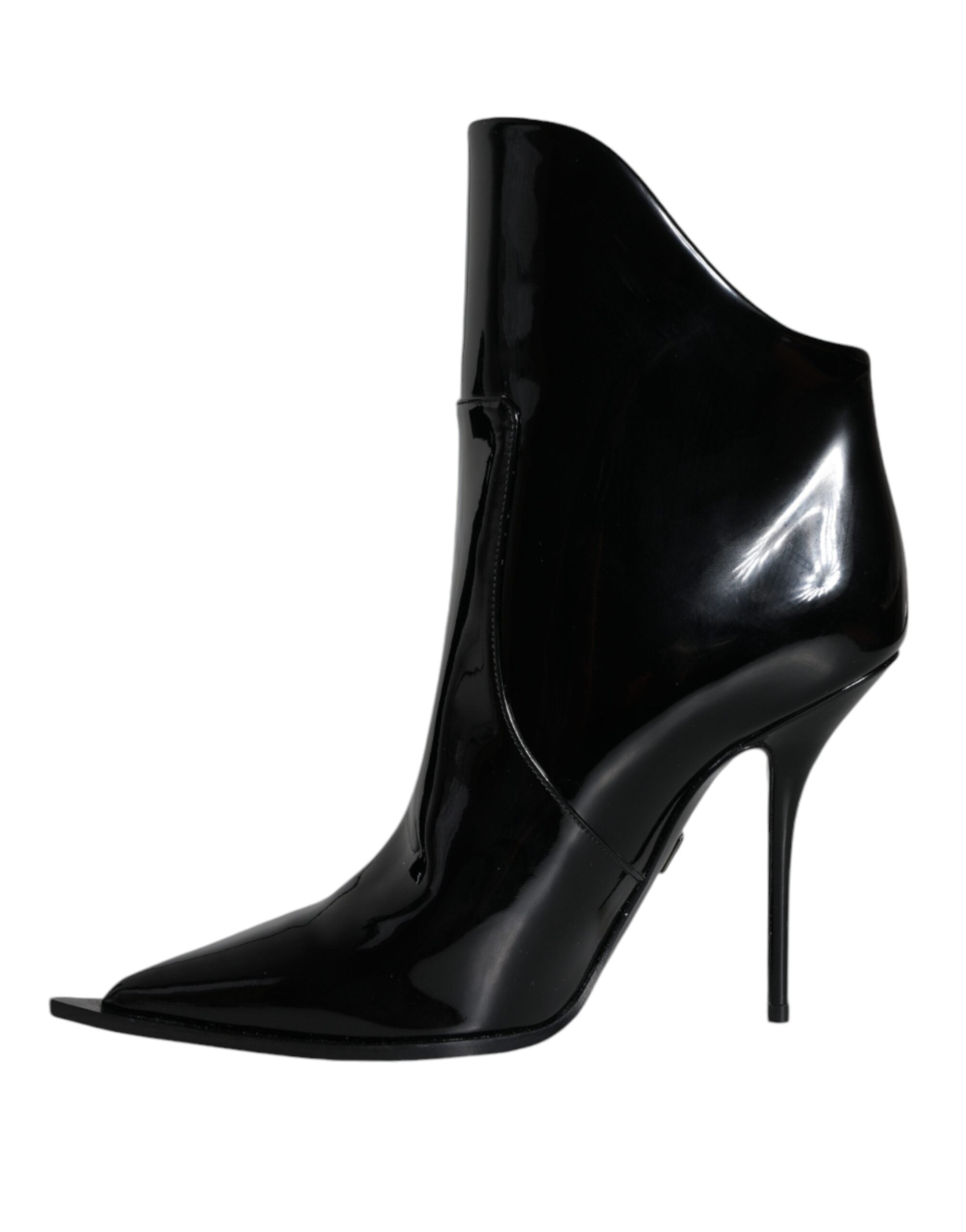 Black patent leather pointed ankle boots from Dolce & Gabbana, stylish footwear with sleek design and elegant silhouette.