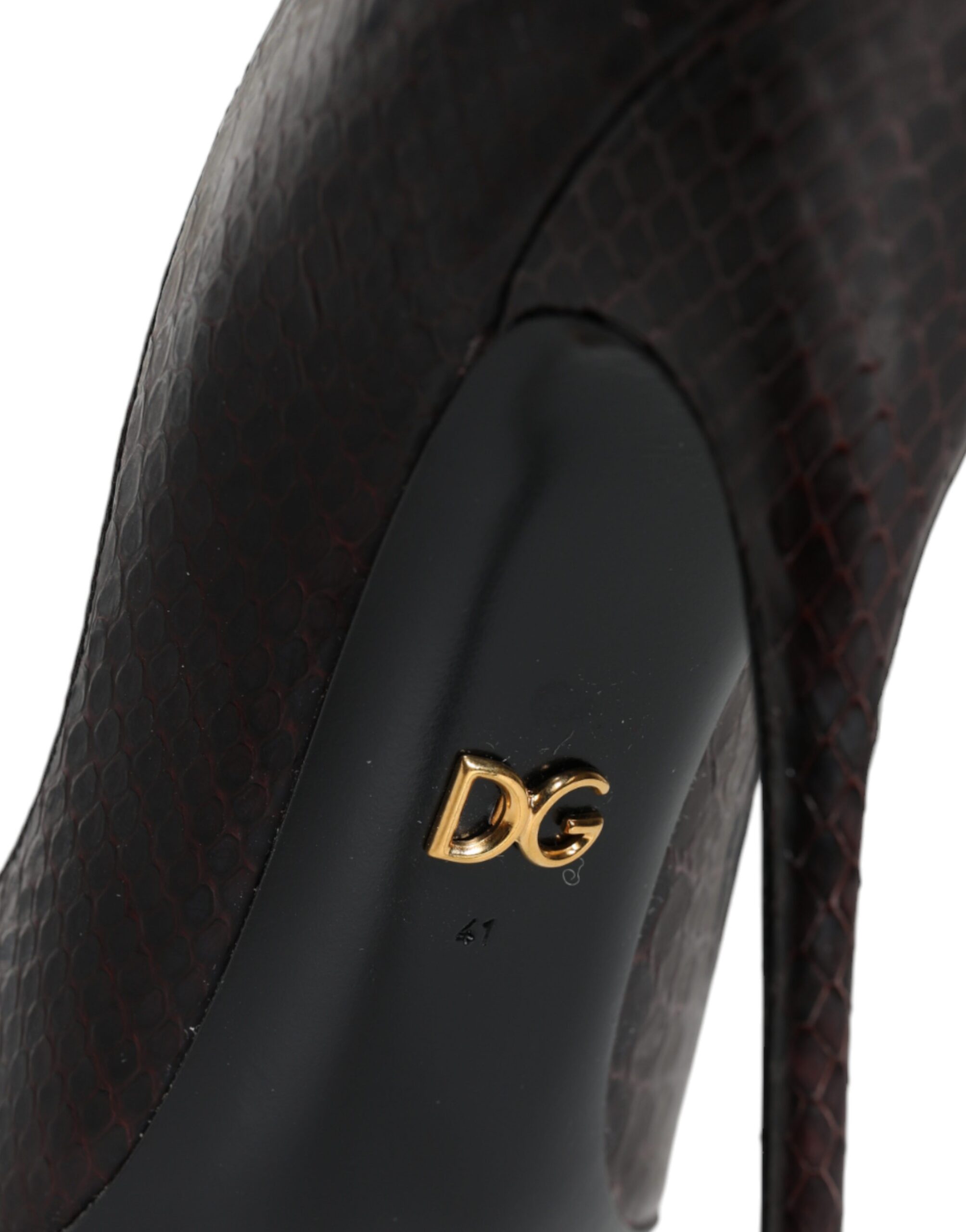 Multicolor exotic leather heels by Dolce & Gabbana, stylish pumps with vibrant, textured leather for elegant footwear.
