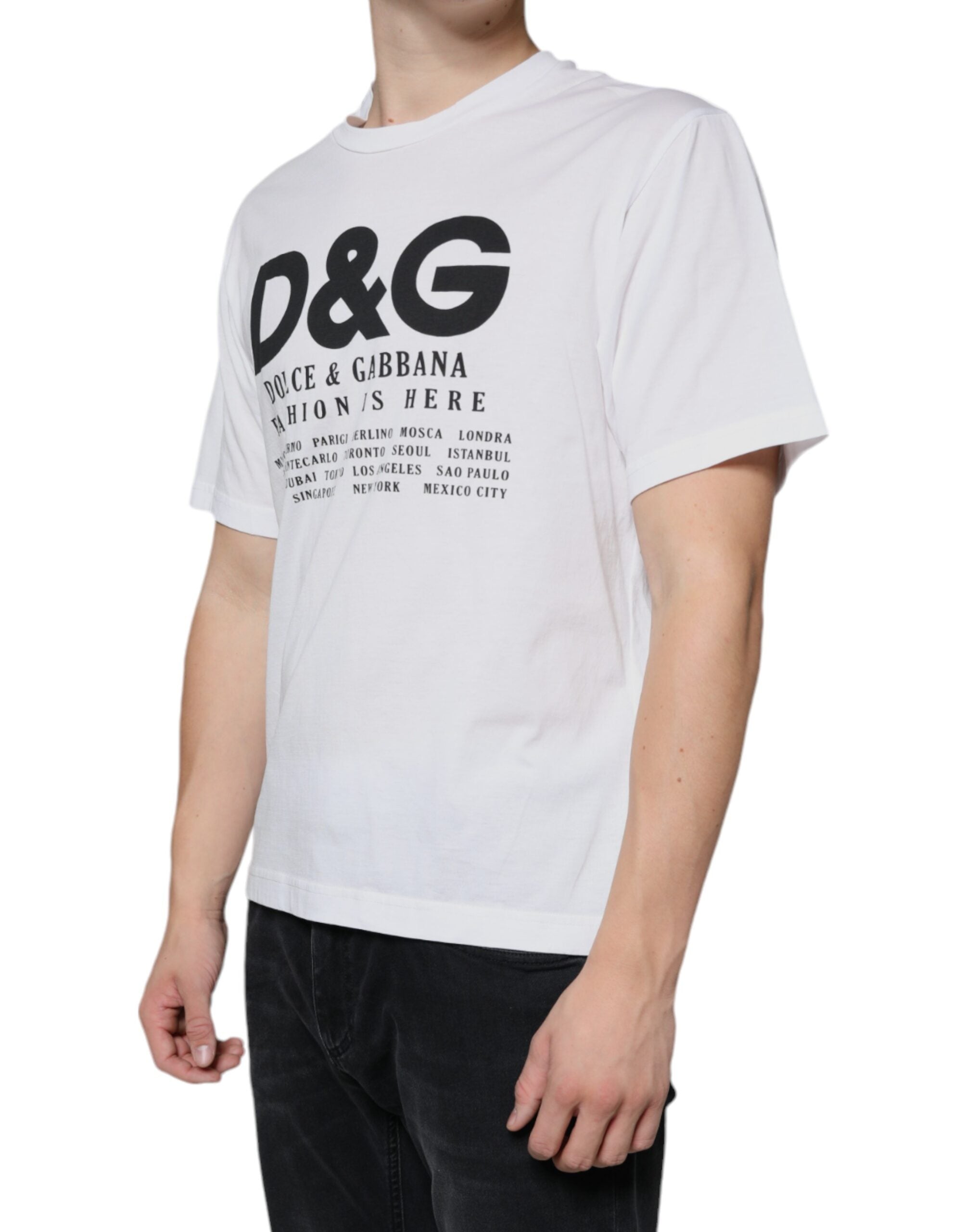 White cotton Dolce & Gabbana logo print casual T-shirt with relaxed fit and short sleeves.