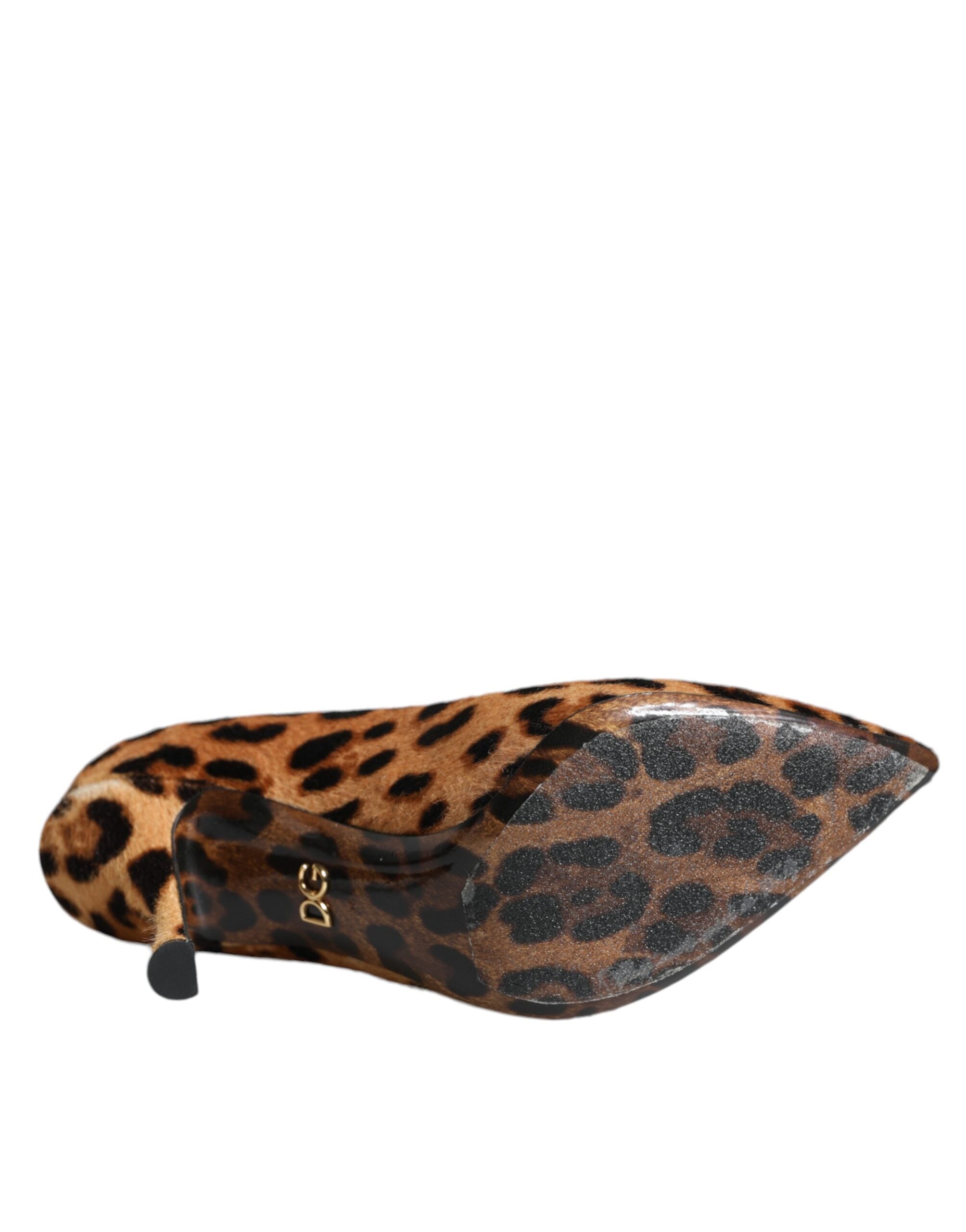 Dolce & Gabbana brown leopard calf hair heels pumps with pointed toes and stiletto heels, stylish and elegant footwear.