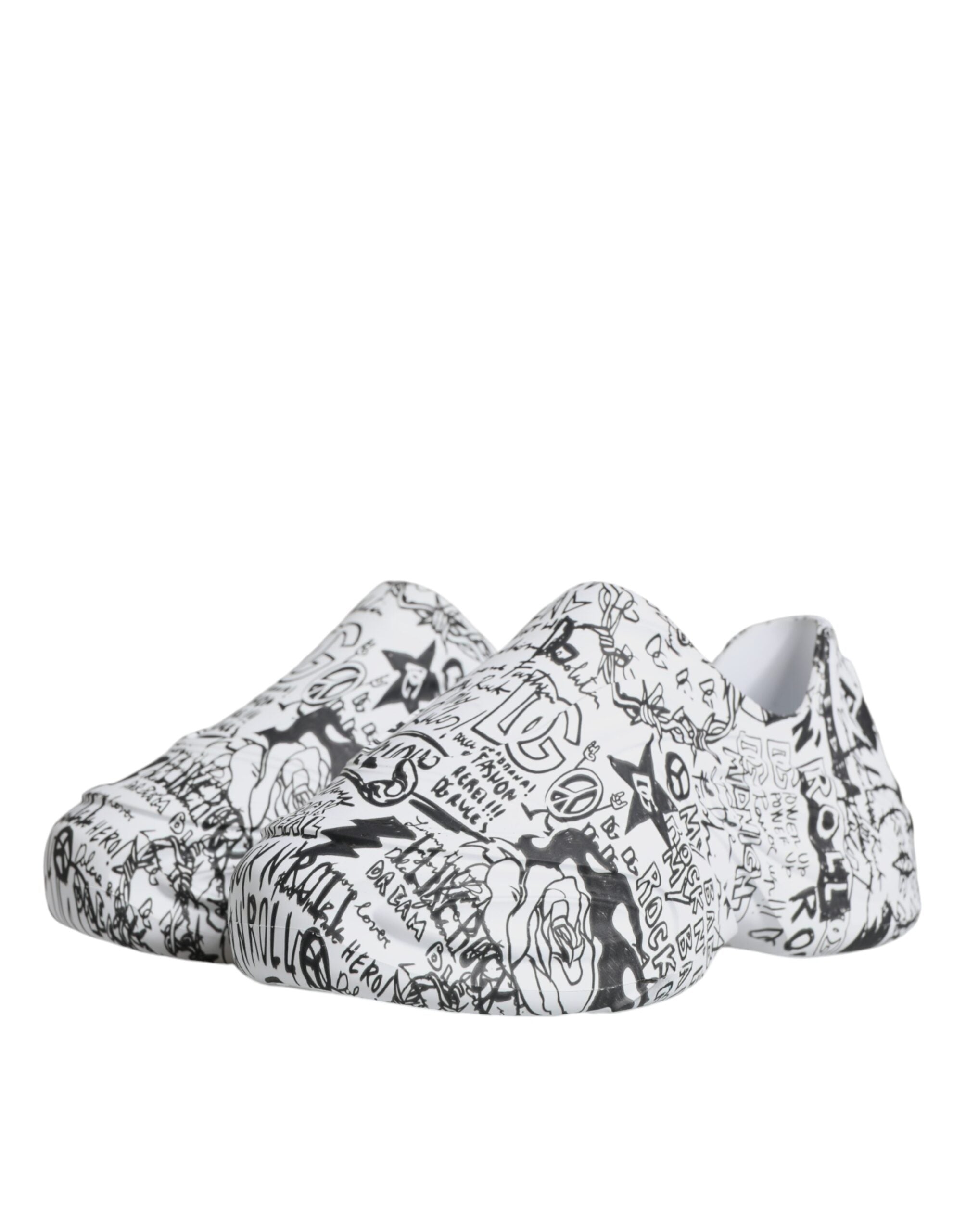 White and black graffiti-style Daymaster sneakers by Dolce & Gabbana with bold design and sleek silhouette.