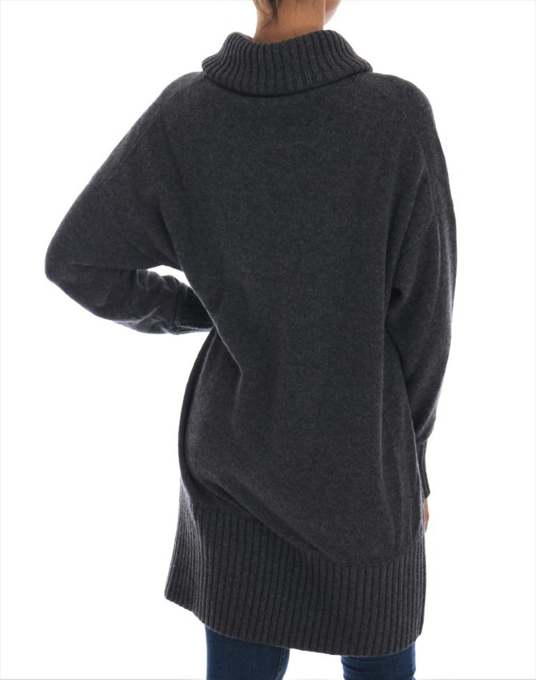 Dolce & Gabbana Fairy Tale Crystal Gray Cashmere Sweater with intricate crystal embellishments and soft cashmere fabric.