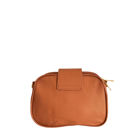 Baldinini Trend L24BAS1 Siena Cuoio Buff leather handbag with sleek design, featuring smooth tan leather and subtle stitching details.