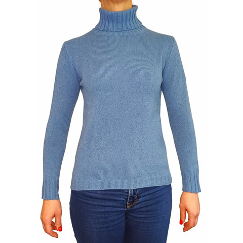 Luxurious 100% cashmere scarf by Jag Couture London - New York, showcasing soft, cozy fabric and elegant design.
