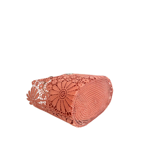 Pink Baldinini Trend L21BAS1 Siena leather handbag with gold accents, featuring a sleek design and elegant branding.