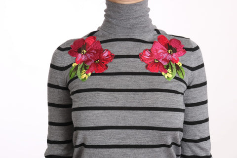 Gray cashmere silk turtleneck sweater by Dolce & Gabbana, close-up showing soft knit fabric and classic turtleneck design.