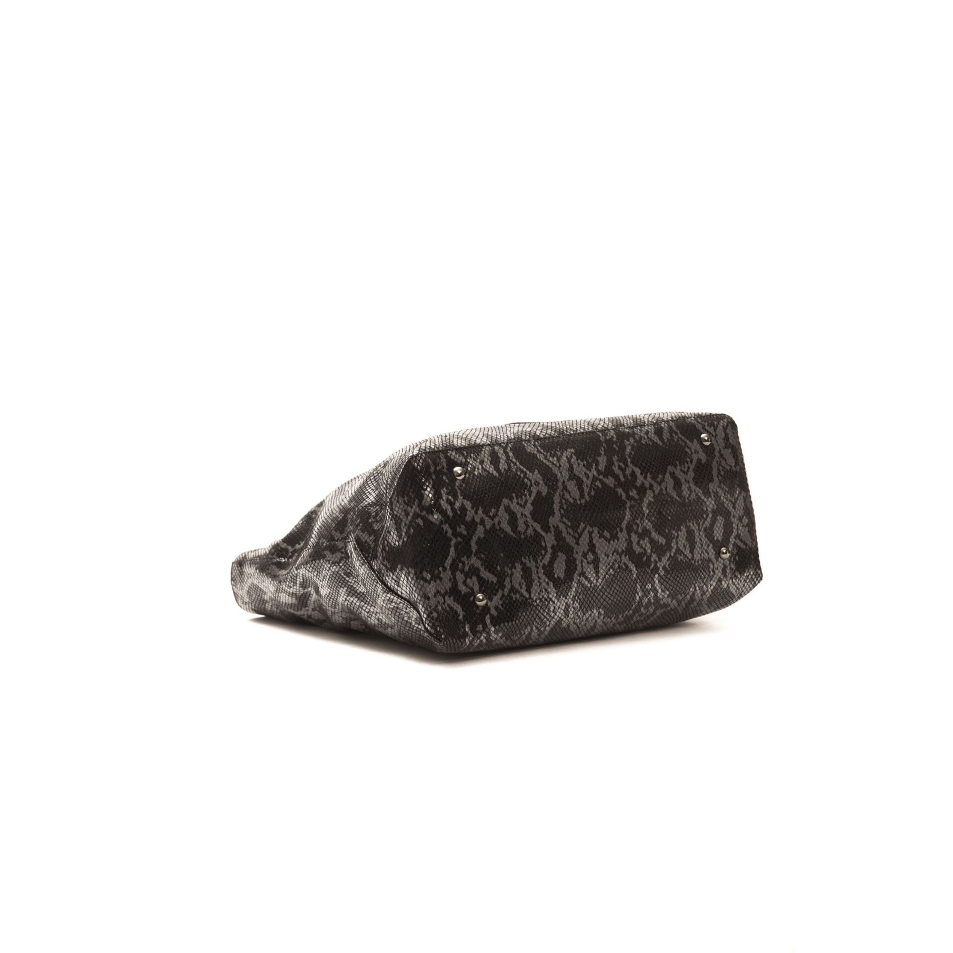Jag Couture London-New York Pompei Donatella A991MARIA Grey handbag with textured grey leather and silver hardware.