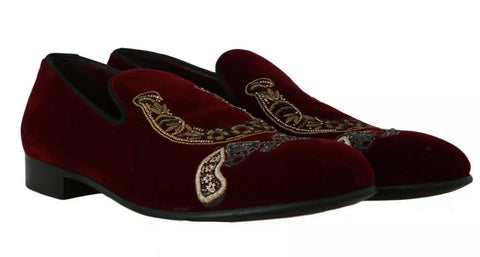 Dolce & Gabbana Bordeaux velvet loafers with gunmetal horseshoe detailing, stylish men's slip-on shoes.