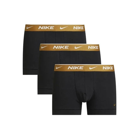 Nike X073_0000KE1008-_HX0 sneaker by Jag Couture London - New York, showing a close-up of the stylish athletic shoe with detailed design.