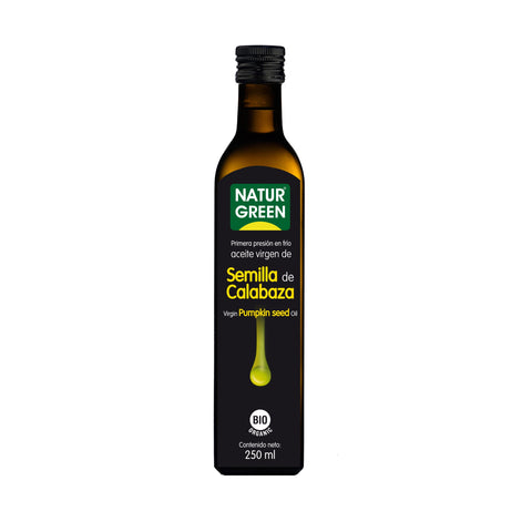 Jag Couture London - New York Naturgreen pumpkin seed oil bottle, 250ml, with a clear label and green cap on a white background.