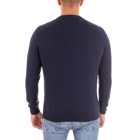 Harmont & Blaine jeans with classic fit, featuring stylish stitching and logo details, shown on a model.