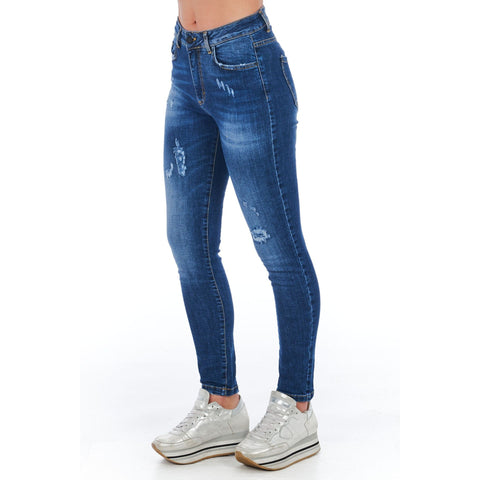Dark denim jeans from Frankie Morello FWCS9207JE_B02 with classic fit and detailed stitching, worn casually on a model.