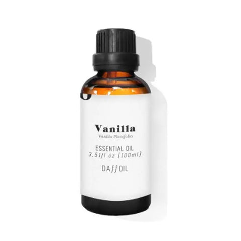 Daffoil vanilla essential oil 100ml bottle from Jag Couture London New York, with clear label and amber glass bottle.