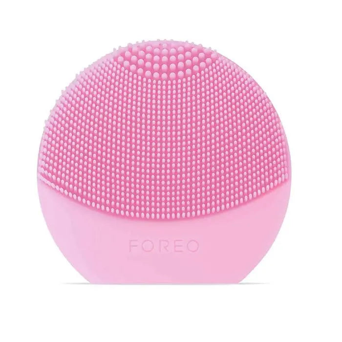 Jag Couture London - New York Foreo Luna Play Portable Facial Cleasing Brush Pink